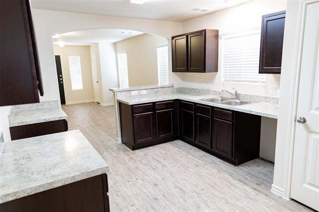 Building Photo - 1701 Swallow Dr