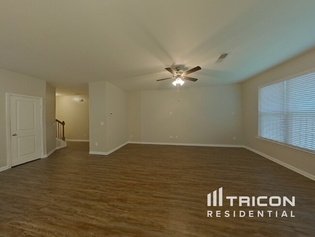 Building Photo - 2277 Wentworth Park Dr
