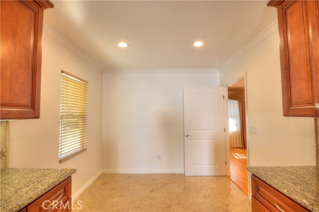 Foto del edificio - 1367 E Windsor Rd