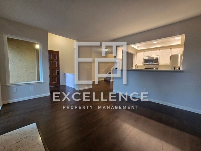 Building Photo - 2/1.5 -  Pets Negotiable, 1 Car Garage, W/D in Unit, Patio, Pool and Central Location!