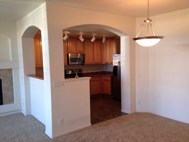 Foto del edificio - 2bed/2bath Townhome in Black Feather Castle Rock