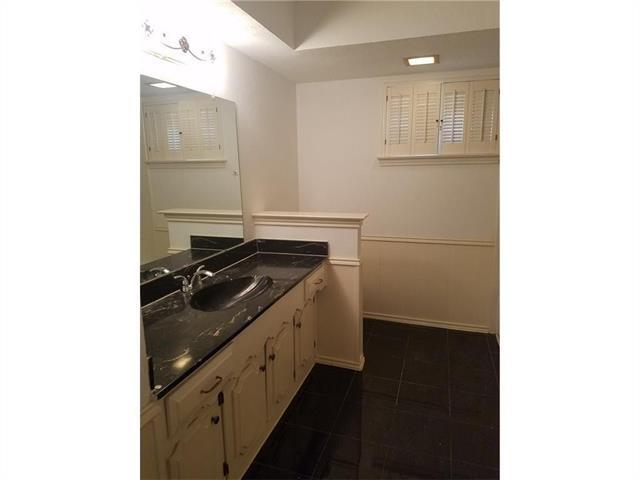 Foto del edificio - 2033 Westridge Dr