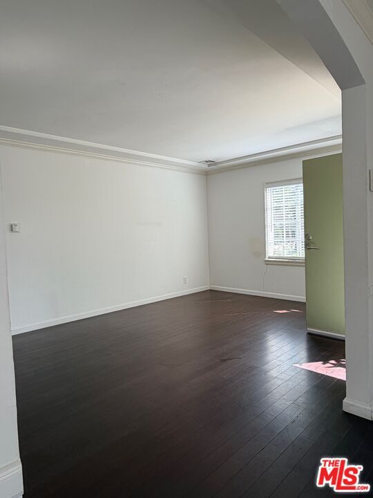 Foto del edificio - 8111 Westlawn Ave