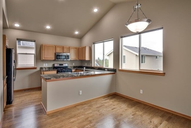 Building Photo - 2089 Roxy Loop