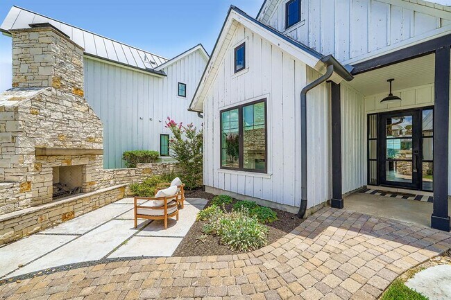 Foto del edificio - 19517 Flying J Blvd