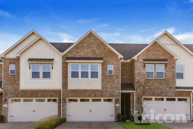 Building Photo - 3040 Whitetail Ln