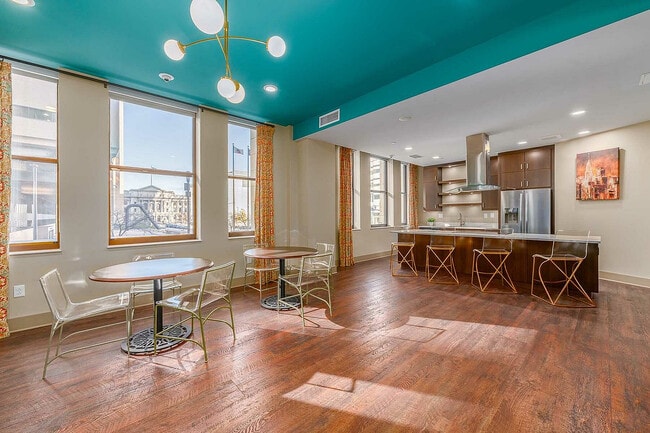 Resident Lounge - The Standard