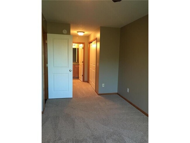 Foto del edificio - 13504 Partridge Cir NW