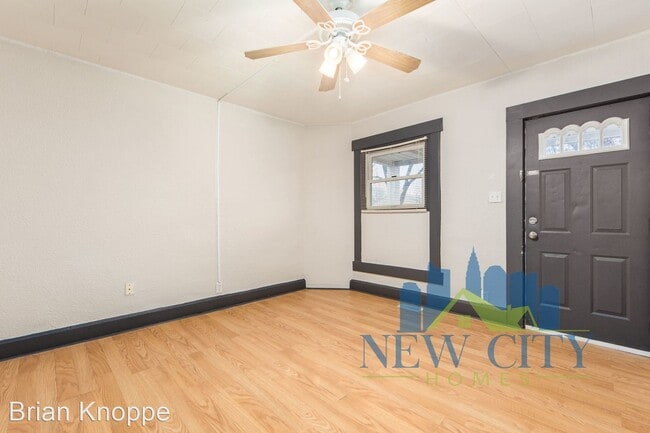 Building Photo - 3 br, 1 bath House - 147 Schultz Ave