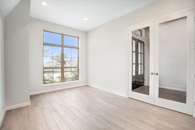 Foto del edificio - 10931 Maple Mist Dr