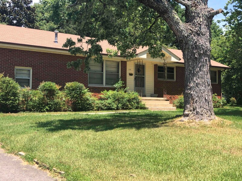Primary Photo - 508 McKellar Dr