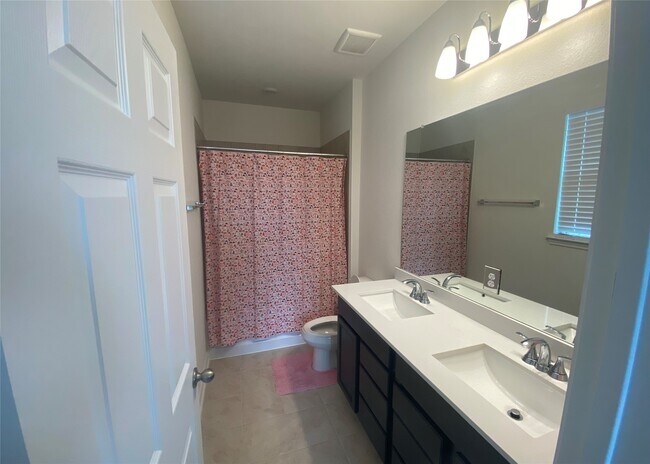 Foto del edificio - 4414 Adlington St