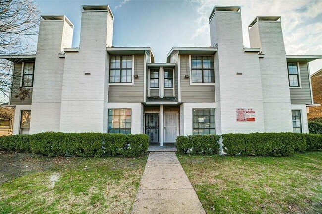 Building Photo - 8003 Rothington Rd