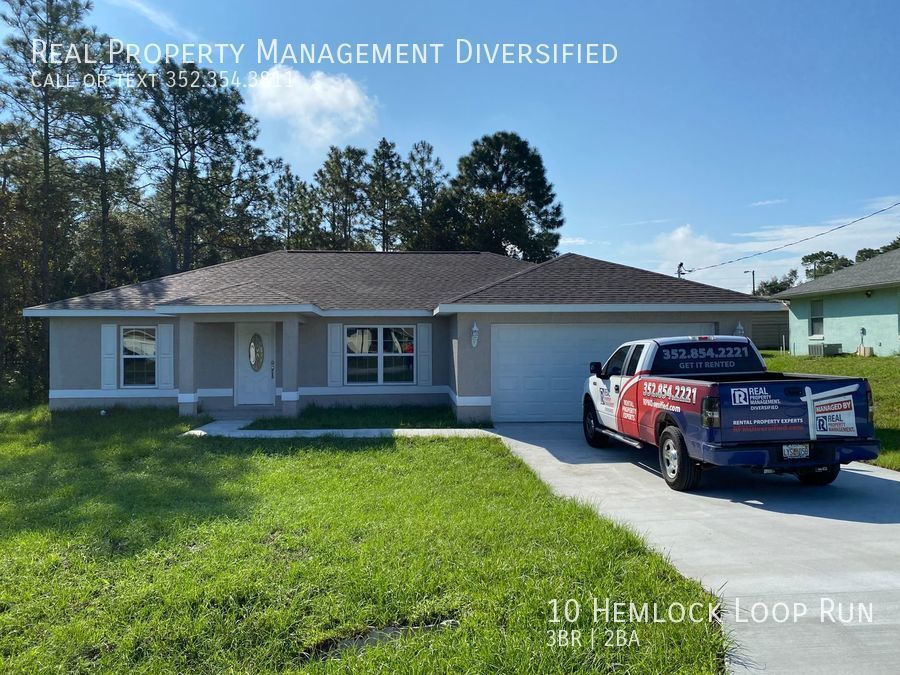 Primary Photo - Custom Home - Desirable SE Ocala Neighborh...