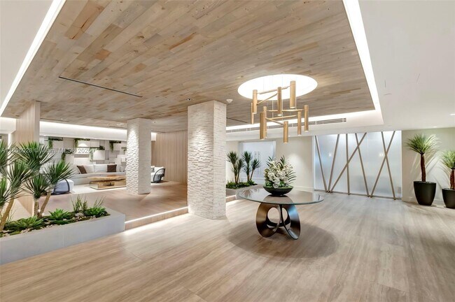 Foto del edificio - 2301 Collins Ave