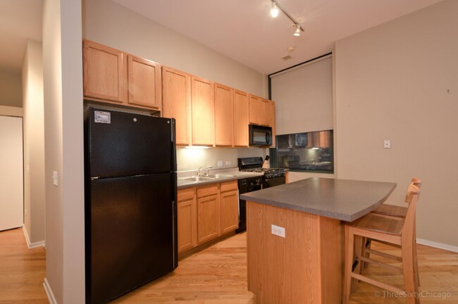 Foto del edificio - 208 W Washington St