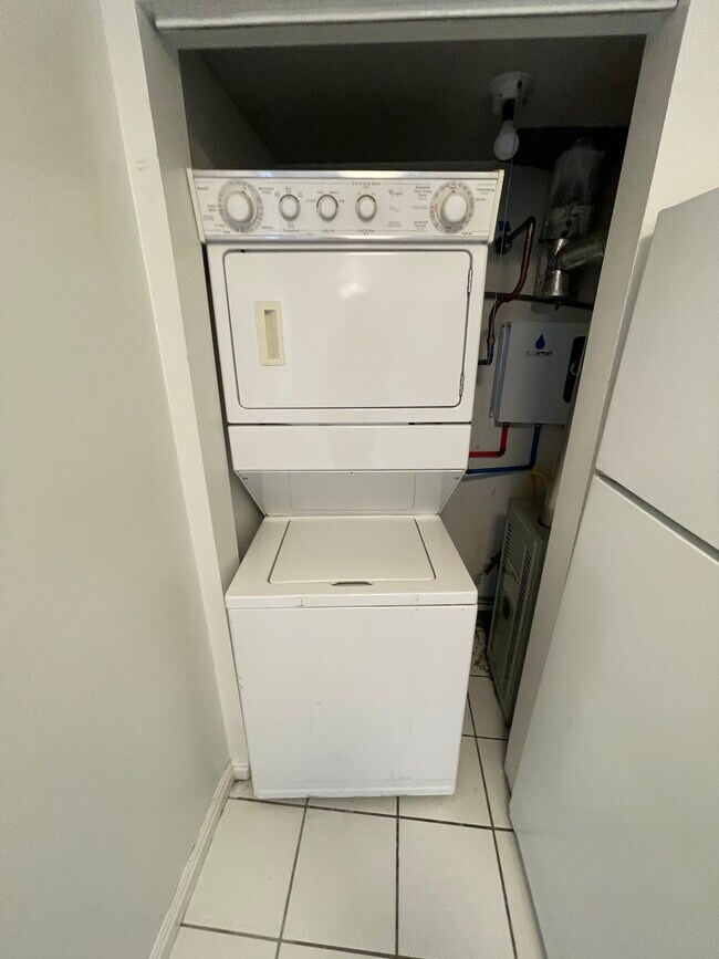 Foto del edificio - 301 E 2700 S