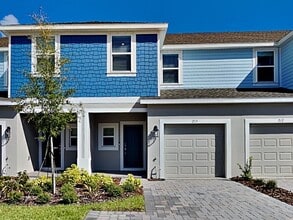 Building Photo - 215 Riverfront Wy