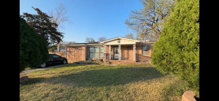 Building Photo - 10520 Sandra Lynn Dr