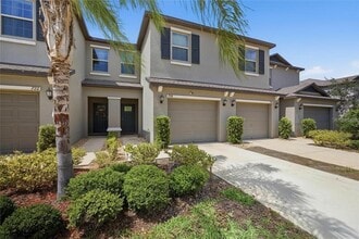 Building Photo - 724 Royal Empress Dr