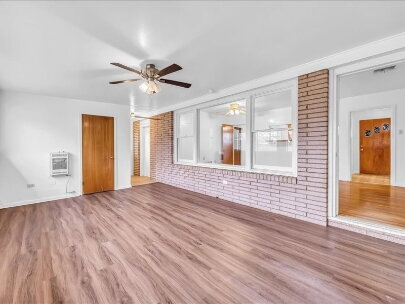 Building Photo - Floresville Property, Ask about our reduce...