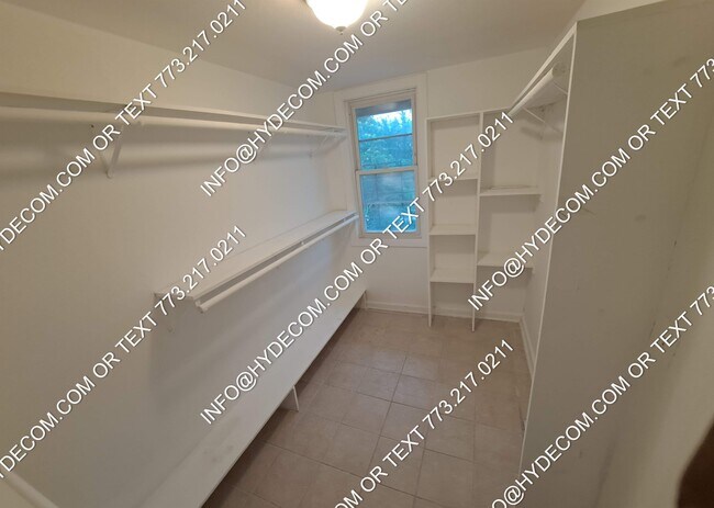 Foto del edificio - 8723 S Racine Ave