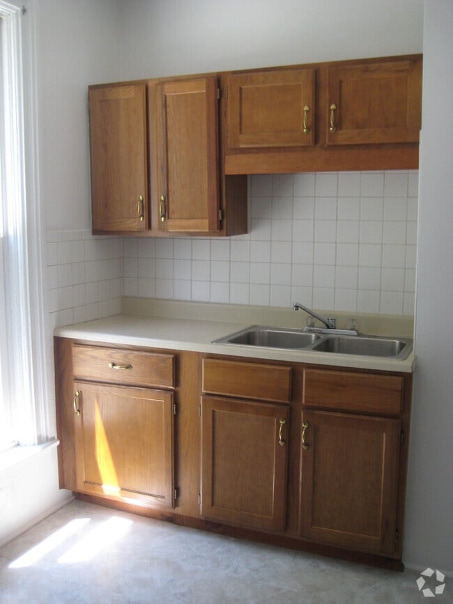 Building Photo - 435 W 29th St