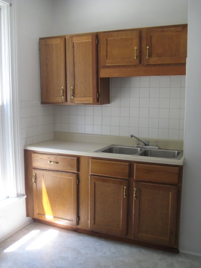 Building Photo - 435 W 29th St