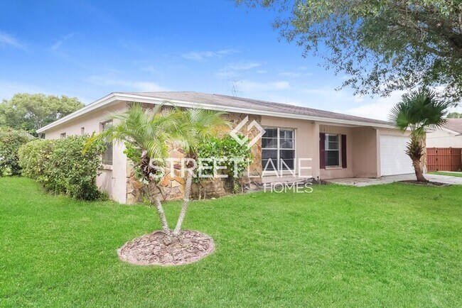 Building Photo - NOW OFFERING FIRST FULL MONTH FREE IF MOVE...