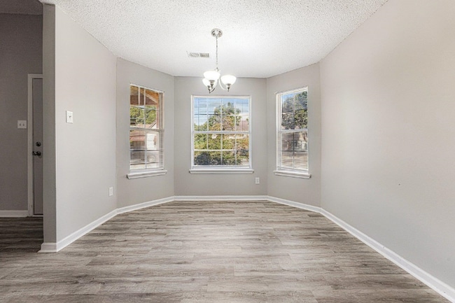 Photo - 1433 S Wellington St House