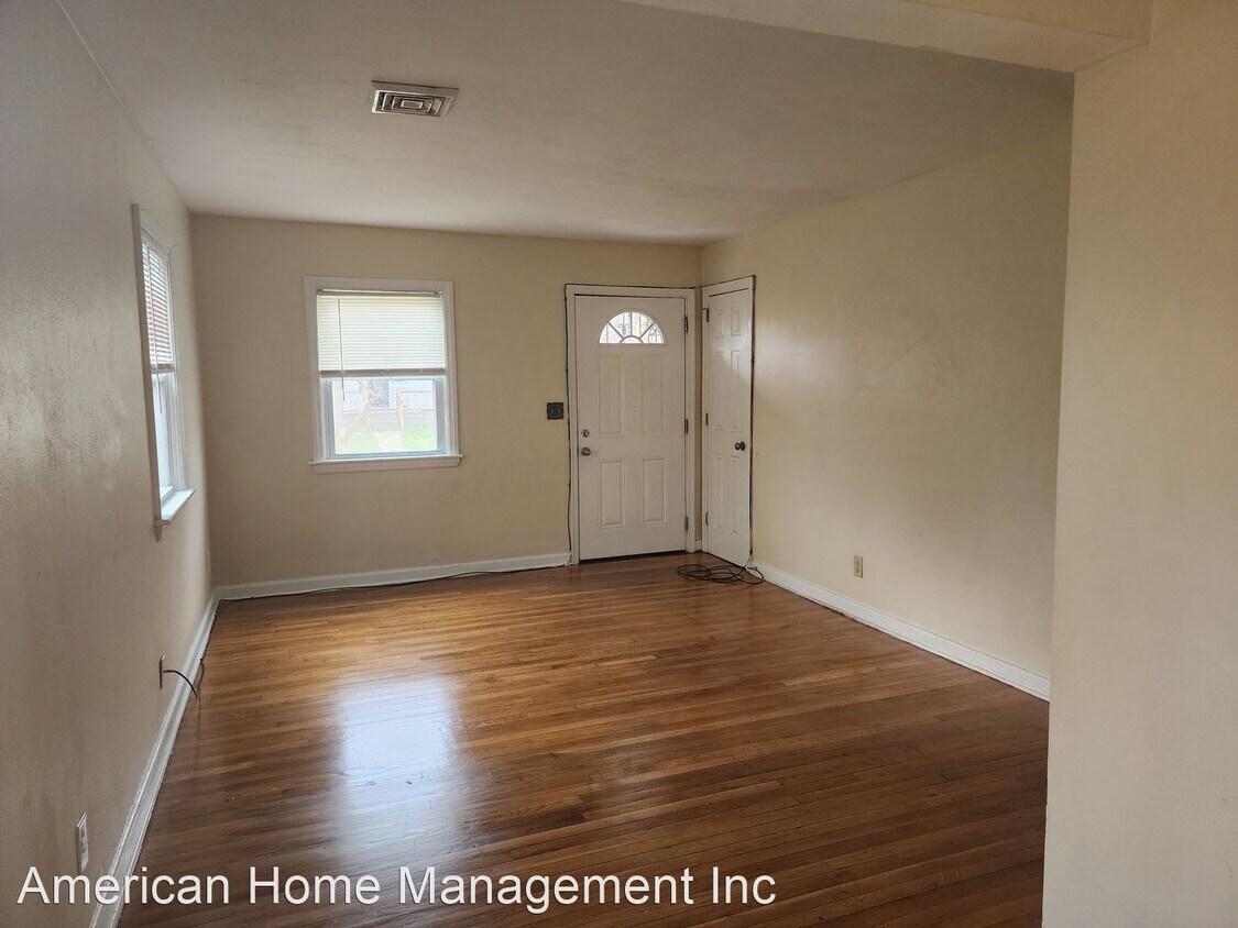Building Photo - 3 br, 1 bath House - 6616 Whitehorn Dr.