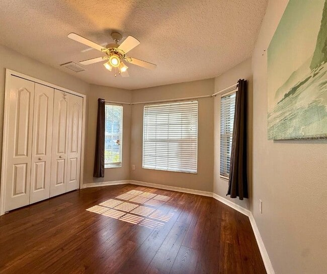 Foto del edificio - 12831 Kings Lake Dr