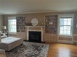 Building Photo - 308 W Locust St