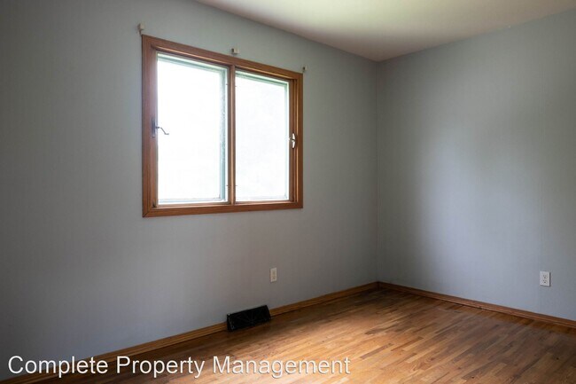 Building Photo - 3 br, 2 bath House - 2310 Central Blvd