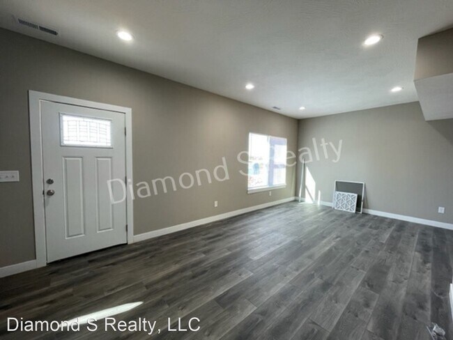 Building Photo - 4 br, 2.5 bath House - 2100 North 26th Street