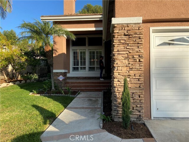 Building Photo - 904 S Creekview Ln