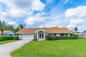 Building Photo - 4593 Ellwood Dr