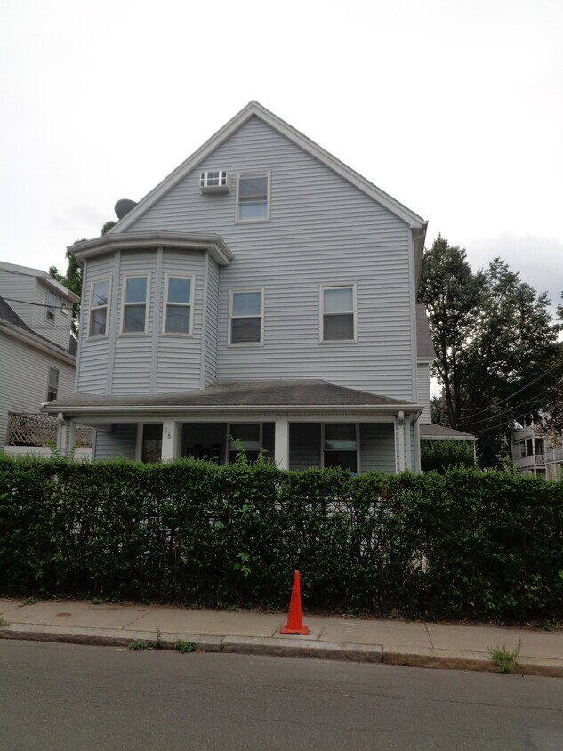 Primary Photo - 18 Richardson St
