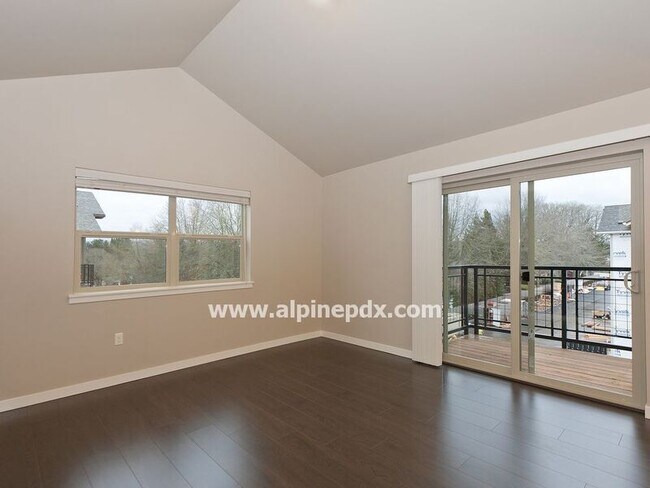 Building Photo - 13895 SW Meridian St
