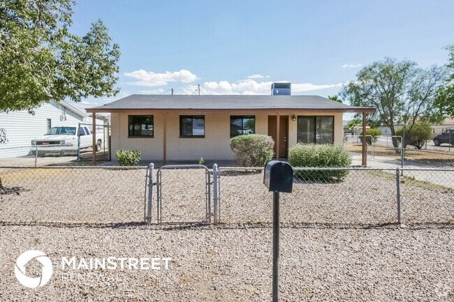 Building Photo - 1629 E Violet Dr