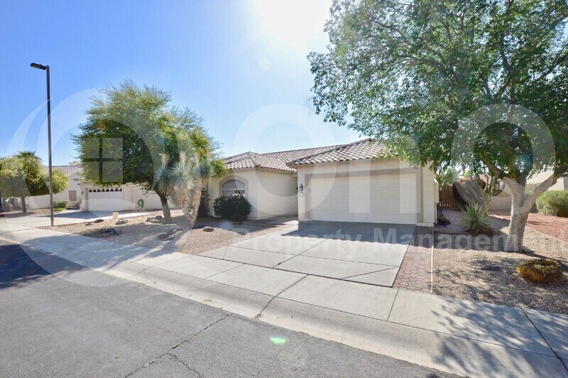 Foto principal - 598 S Neely St
