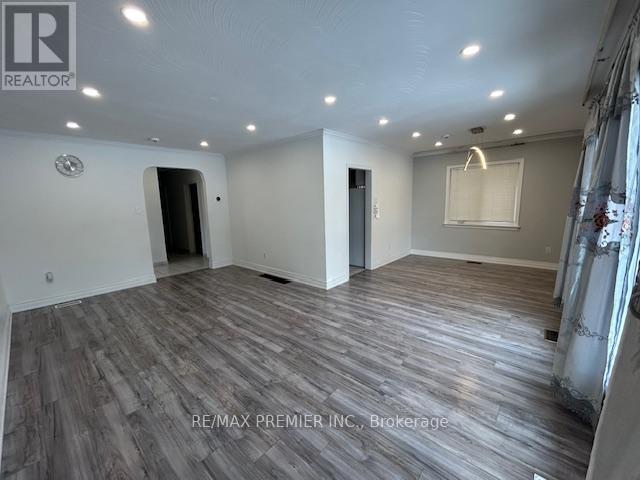 Building Photo - 20 Jacinta Dr