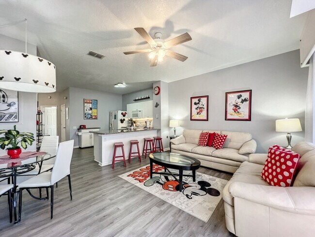 Building Photo - 2314 Silver Palm Dr