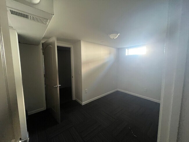 Foto del edificio - NORTHGATE MOVE IN READY! 3 BEDROOM 2 FULL BATH!