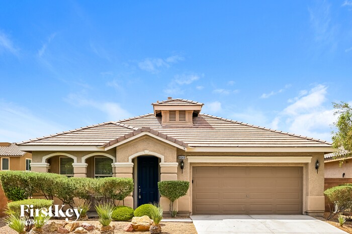 Foto principal - 8649 Green Ridge Ave