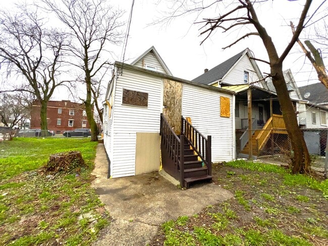 Photo - 6755 S Throop St House