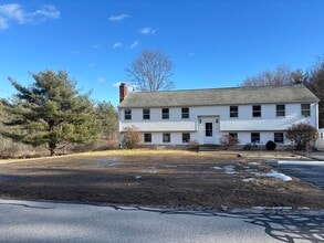 Building Photo - 94 Monroe St