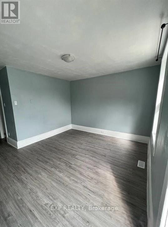 Photo du bâtiment - 1055 Somerset St W