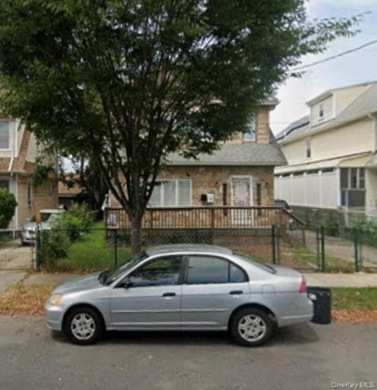 Building Photo - 206-11 109th Ave