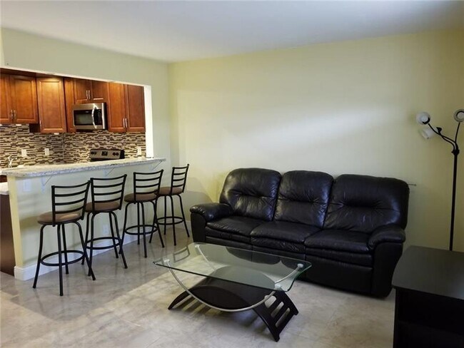 Foto del edificio - 1825 N 17th Ct